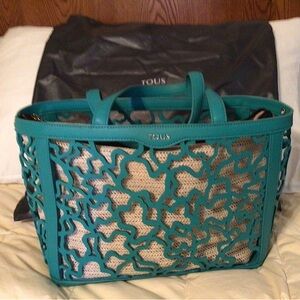 Tous Capazo Shock Verde with snap in Raffia insert